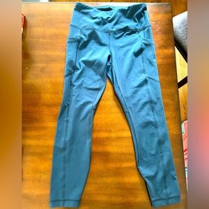 Women’s workout leggings